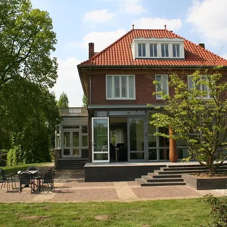 Villa Beeklust Villa